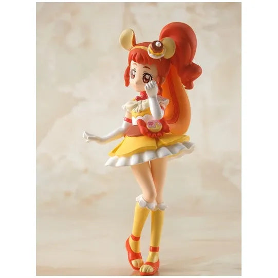 キラキラプリキュアアラモード キューティーフィギュア キュアカスタード